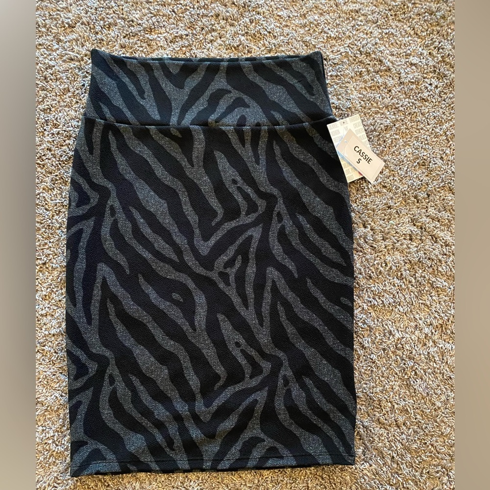 Accepting offers- LuLaRoe Zebra-Print Pencil Skirt - Black & Gray